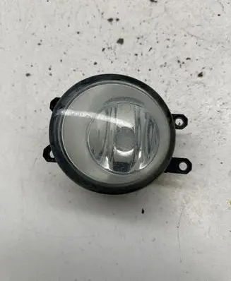 Toyota Avensis T250 Front fog light 812200D041 89206391