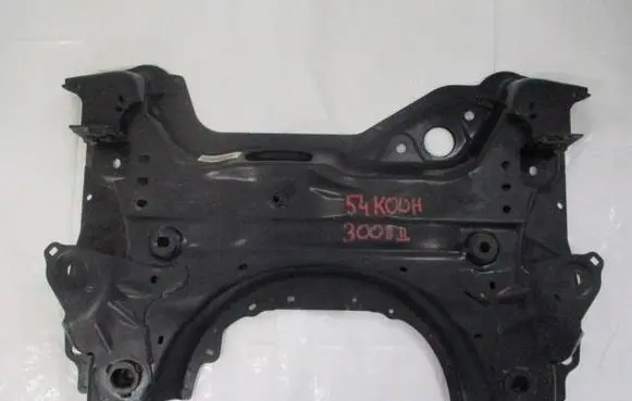 Peugeot 3008 II Front axle beam 