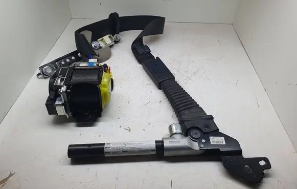 KIA Sorento Rear seatbelt U00HU00A U10HU10A