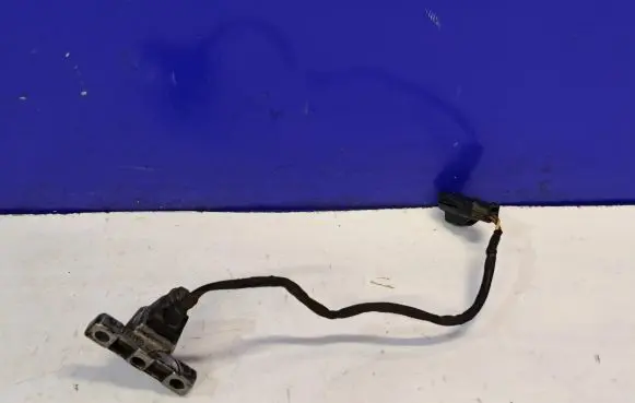Volvo V70 Crankshaft position sensor 1275599 1275789
