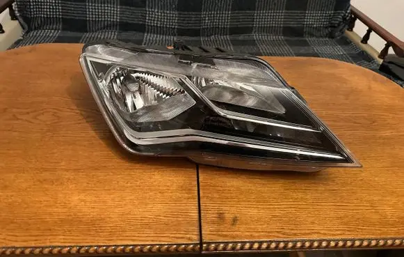 Seat Toledo IV (NH) Headlight/headlamp 90037322 044890 644690AAAA