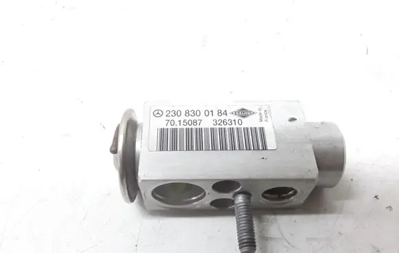 Mercedes-Benz C W204 Air conditioning (A/C) expansion valve 2308300184