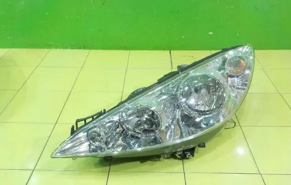 Peugeot RCZ Headlight/headlamp PRZOD