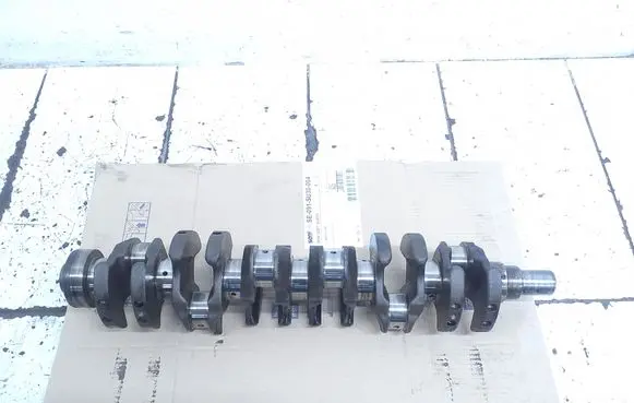 Toyota Land Cruiser (J100) Crankshaft 1341117011 877579M 222222