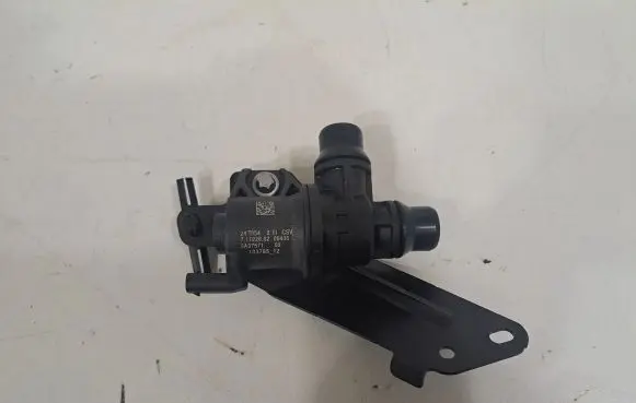 BMW i4 Coolant heater control valve 5A37571 9461551