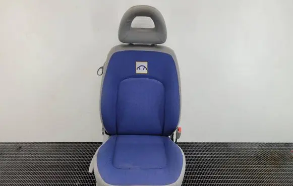 Volkswagen New Beetle Front passenger seat