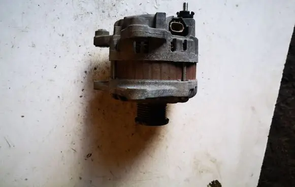 Renault Koleos I Generator/alternator 23100JG71A A3TJ2481