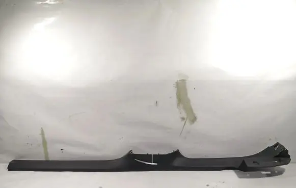 Volkswagen PASSAT B7 Front sill trim cover 3C0853370