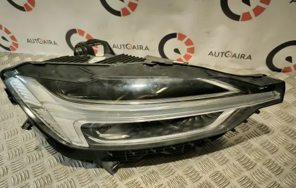 Volvo XC60 Headlight/headlamp 32133551
