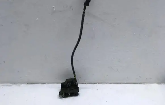Fiat Doblo Front door lock