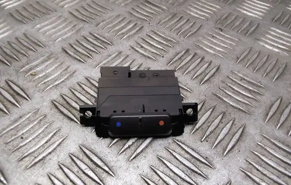 Volkswagen Phaeton Air conditioning (A/C) switch 3D0919815M