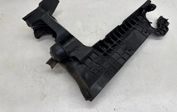Volvo XC70 Battery bracket 30760952
