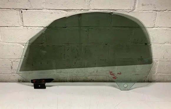 BMW Z4 E85 E86 Front door window/glass (coupe) 