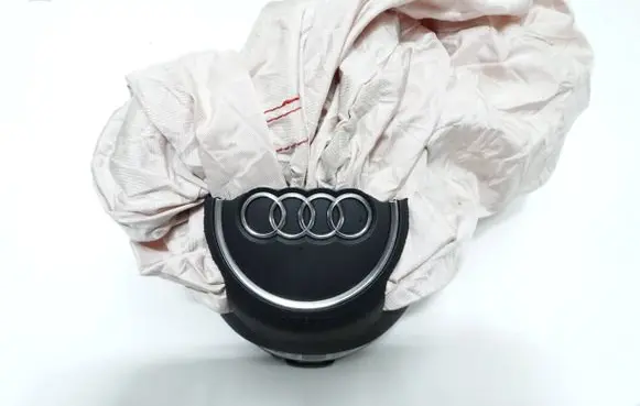 Audi A3 S3 8V Steering wheel airbag 8V0880201DN 670TW6000 T81A201A