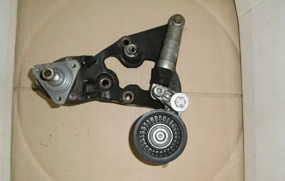 Volkswagen Crafter Generator/alternator bracket 076145283