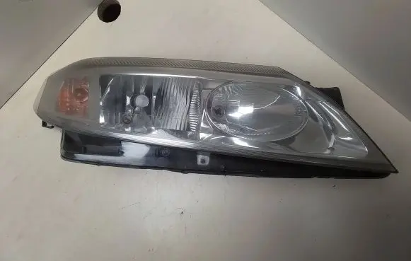 Renault Laguna II Headlight/headlamp 8200002847 89004686
