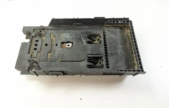 Ford Fusion II Battery tray DG9310723A 1324001
