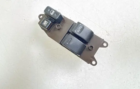 Toyota Yaris Electric window control switch