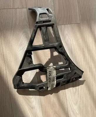 Volkswagen Eos Front bumper mounting bracket 1Q0807178A