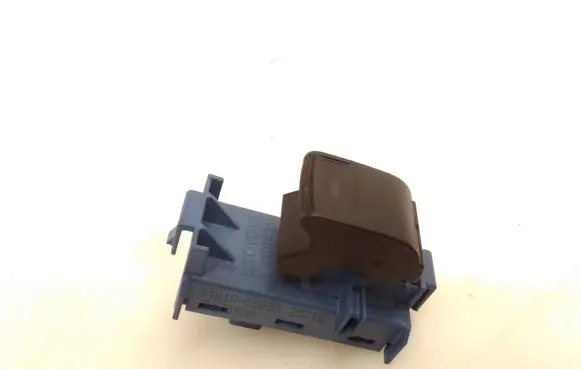 Toyota Avensis T270 Electric window control switch 8481005080