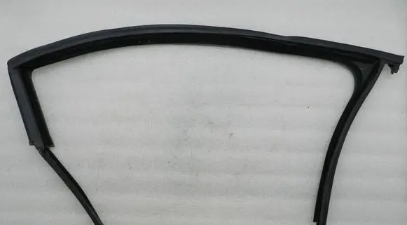 Volkswagen Golf VII Rubber seal front door window/glass 5G4837431L 5G4837431