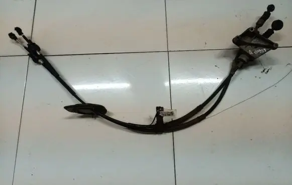 Honda FR-V Gear shift cable linkage 
