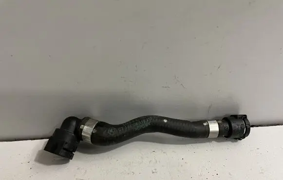 BMW X6 F16 Engine coolant pipe/hose 8517591