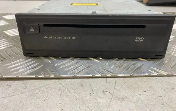 Audi A4 S4 B8 8K Navigation unit CD/DVD player 4E0919887M 4E0910888E