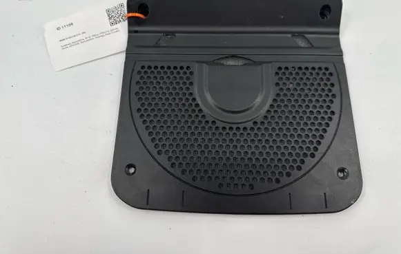 BMW 4 F32 F33 Subwoofer grill/trim 9290908