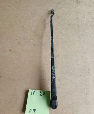 Opel Vectra C Front wiper blade arm 567345324