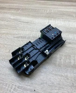 Mercedes-Benz E W211 Fuse module A2115452301