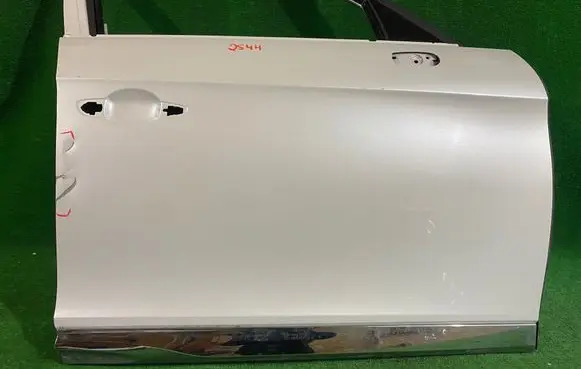 Citroen DS5 Front door
