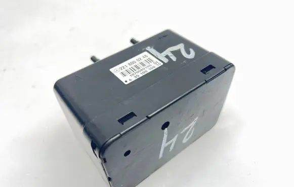 Mercedes-Benz S W221 Central locking vacuum pump A2218000248