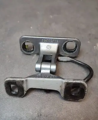 BMW X3 E83 Tailgate/trunk/boot hinge 340037709