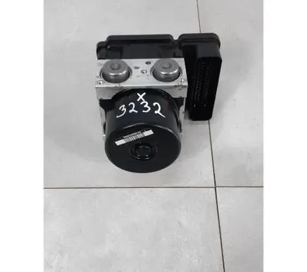Suzuki Grand Vitara II ABS Pump 5611078KJ2