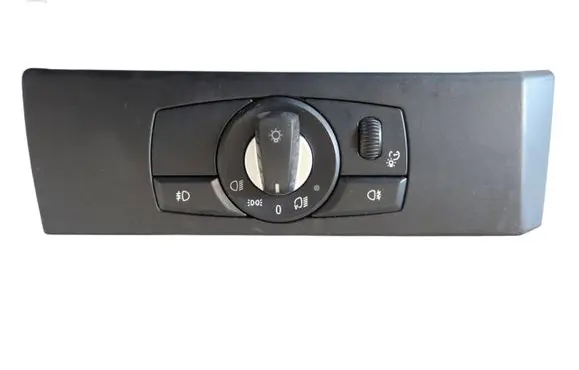 BMW 5 E60 E61 Light switch 6988565 019288 33295201
