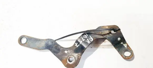 Subaru Legacy Bracket in trunk/boot 