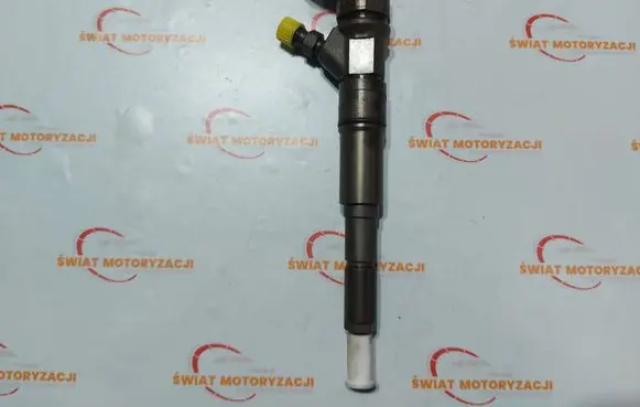 BMW 5 E60 E61 Fuel injector 0445110212