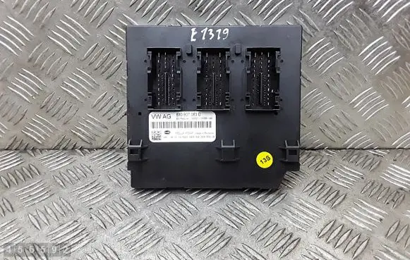 Audi A1 Engine control unit/module 8X0907063D