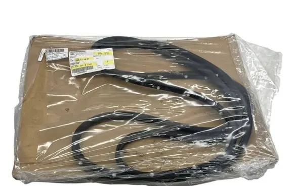 Skoda Octavia Mk4 Rear door rubber seal (on body) 5E7839697B 7306111001 0014244741