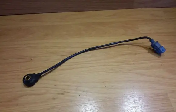 Peugeot 607 Detonation knock sensor 0261231127