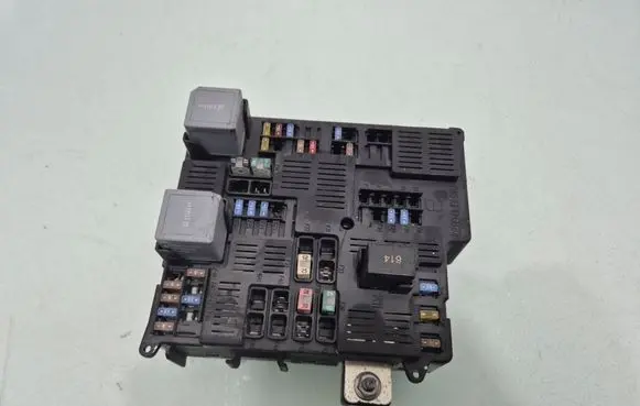 Volvo S60 Fuse module 31473770