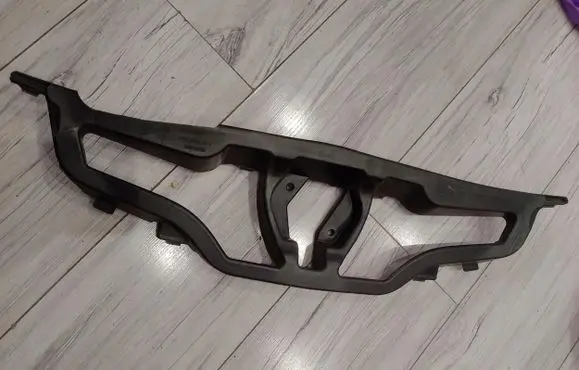 Renault Clio IV Front bumper mounting bracket 628101467R