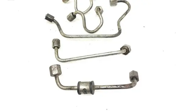 Fuel injector supply line/pipe