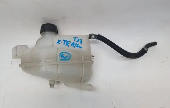 Nissan X-Trail T32 Coolant expansion tank/reservoir X7B4