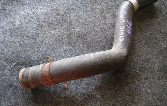 Honda Civic Engine coolant pipe/hose
