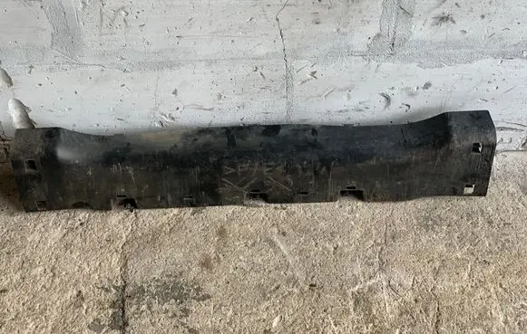 Rear underbody cover/under tray