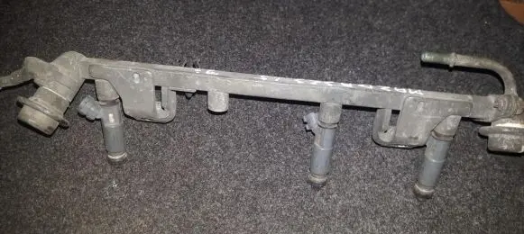Mazda 323 Fuel main line pipe 1955003110 7952500290