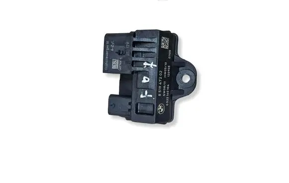 BMW 5 GT F07 Glow plug pre-heat relay 8519472 0522140104 SW0811