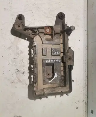 Battery tray